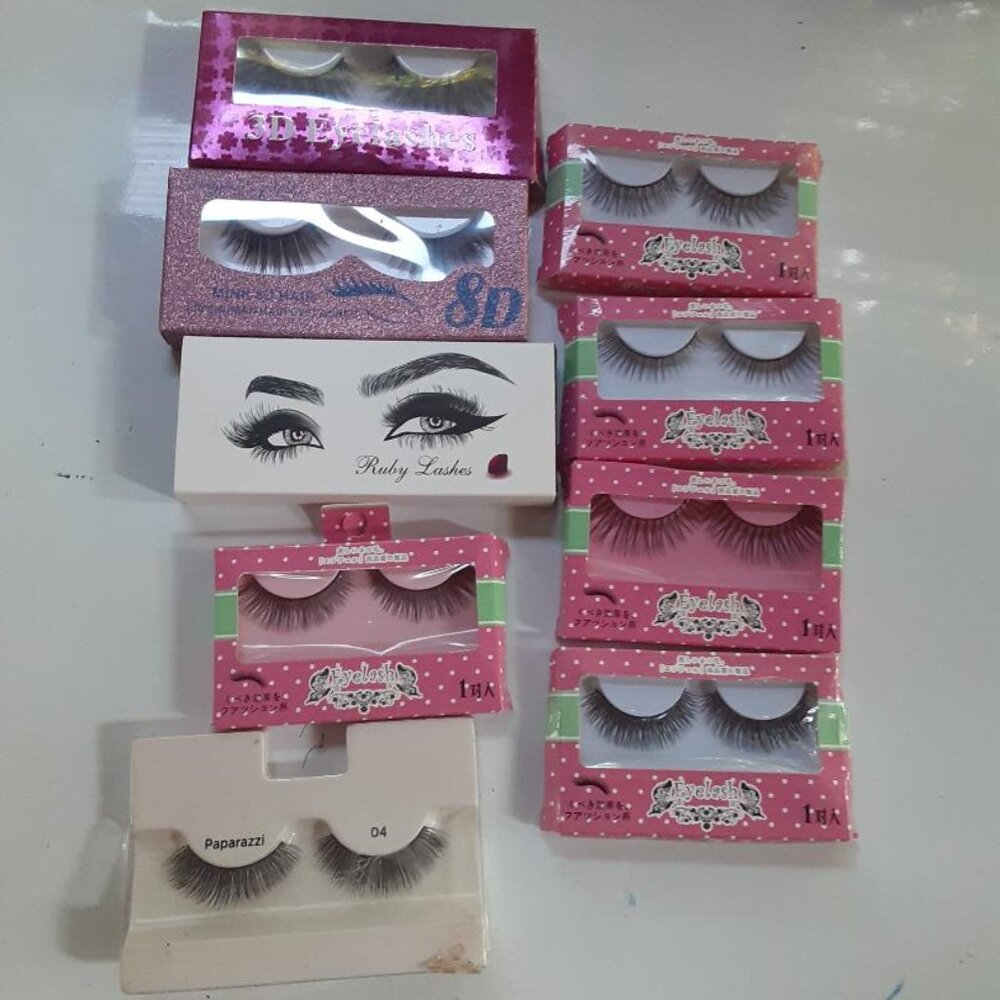 Bundle of different Eye lashes   3D lashes and more. 9 items